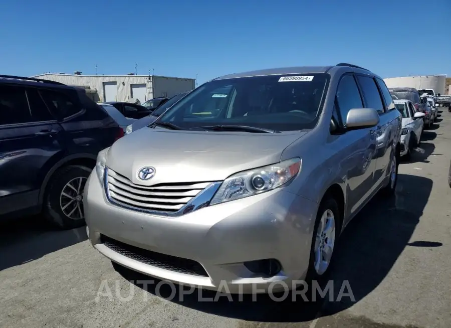 TOYOTA SIENNA LE 2017 vin 5TDKZ3DC9HS847368 from auto auction Copart