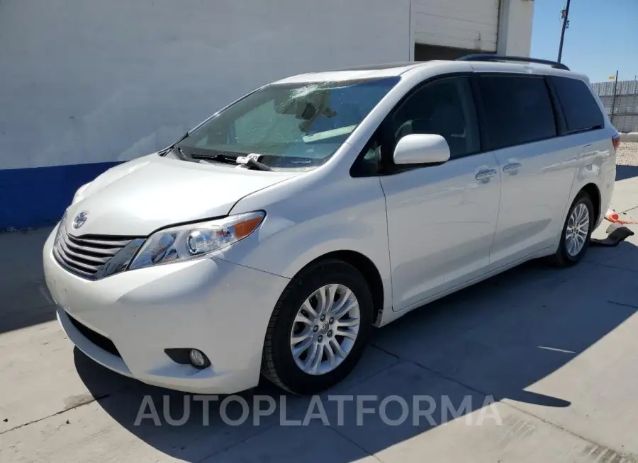 TOYOTA SIENNA XLE 2015 vin 5TDYK3DC1FS566676 from auto auction Copart