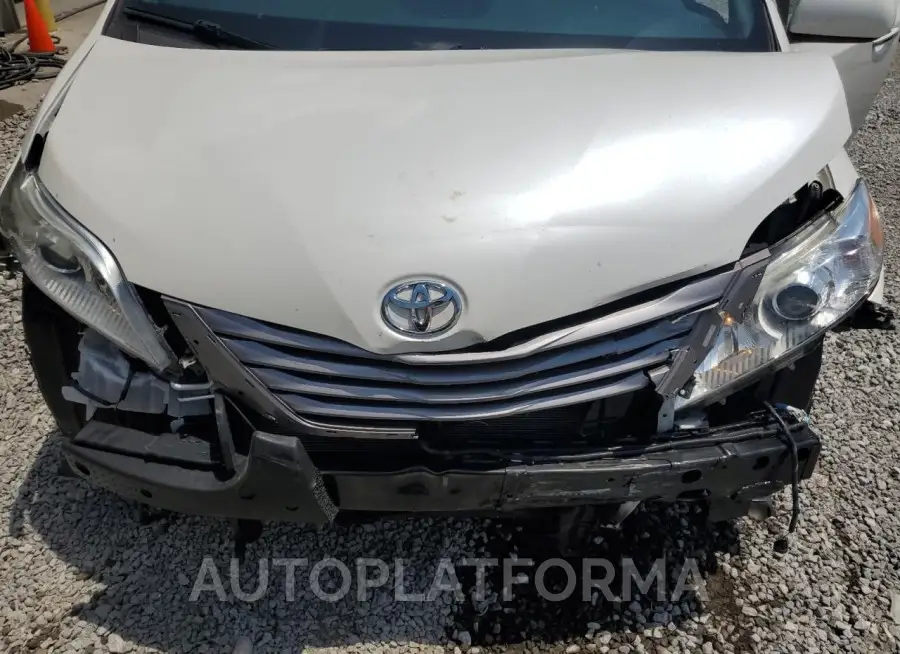 TOYOTA SIENNA XLE 2016 vin 5TDYK3DC7GS744530 from auto auction Copart