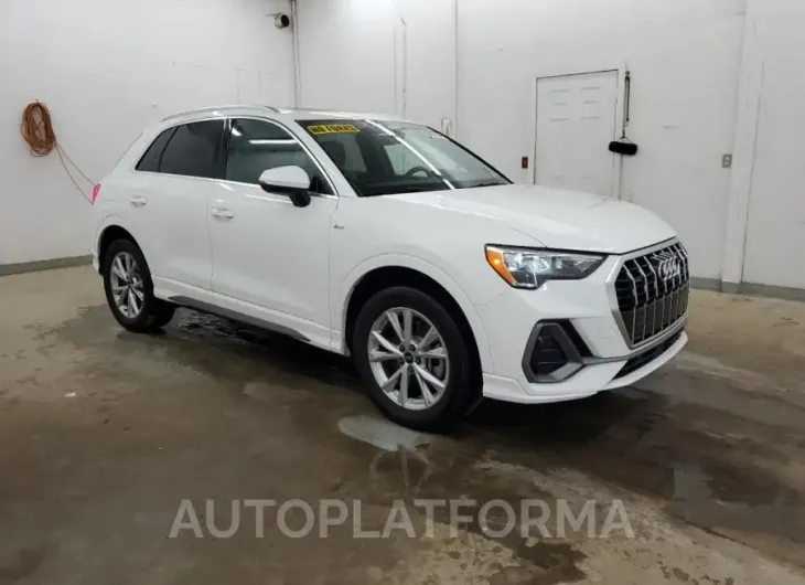 AUDI Q3 PREMIUM 2021 vin WA1DECF37M1142426 from auto auction Copart