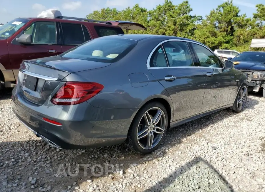 MERCEDES-BENZ E 300 2019 vin WDDZF4JB2KA545262 from auto auction Copart