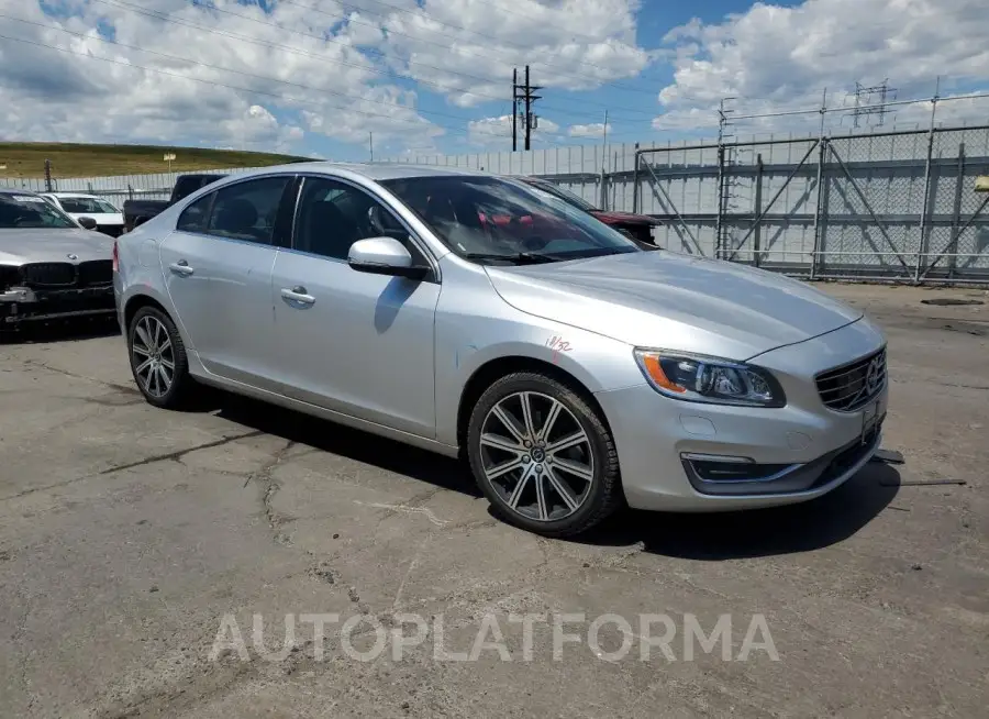 VOLVO S60 PLATIN 2017 vin LYV402TM7HB146079 from auto auction Copart