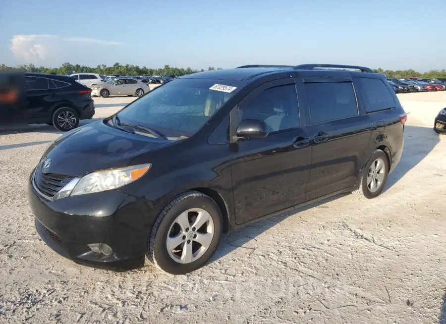 TOYOTA SIENNA LE 2016 vin 5TDKK3DC4GS712401 from auto auction Copart