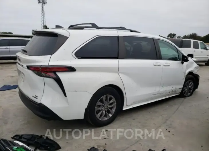 TOYOTA SIENNA LE 2021 vin 5TDKRKEC6MS038509 from auto auction Copart