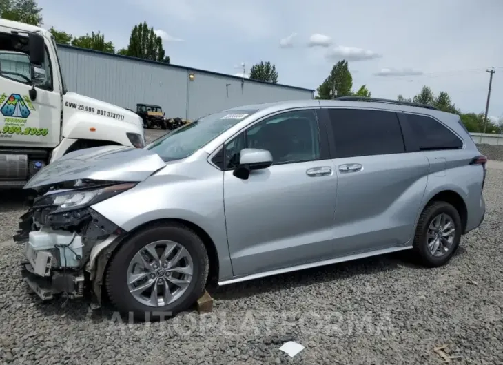 TOYOTA SIENNA XLE 2022 vin 5TDYRKEC7NS087505 from auto auction Copart