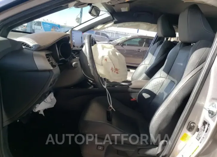 TOYOTA C-HR XLE 2019 vin NMTKHMBX9KR086927 from auto auction Copart