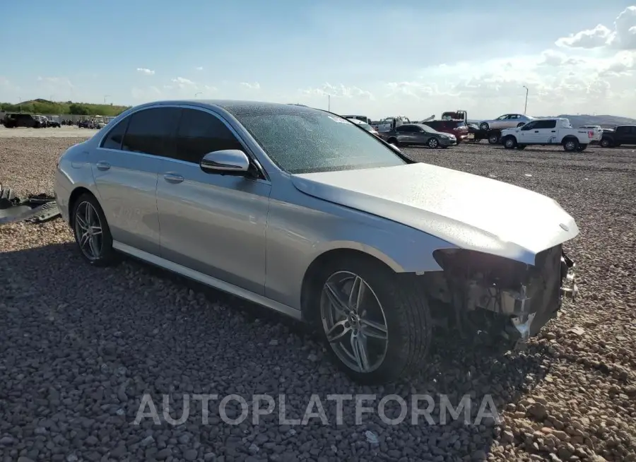 MERCEDES-BENZ E 300 2019 vin WDDZF4JB0KA582147 from auto auction Copart