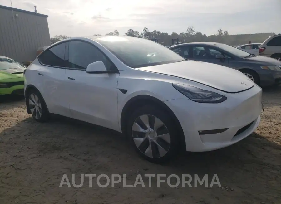 TESLA MODEL Y 2021 vin 5YJYGDEDXMF111020 from auto auction Copart