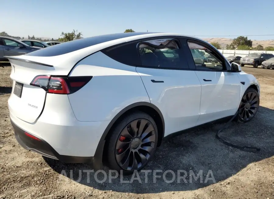 TESLA MODEL Y 2021 vin 5YJYGDEF7MF240155 from auto auction Copart