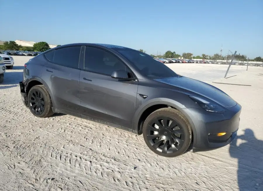 TESLA MODEL Y 2023 vin 7SAYGDEE1PF878545 from auto auction Copart