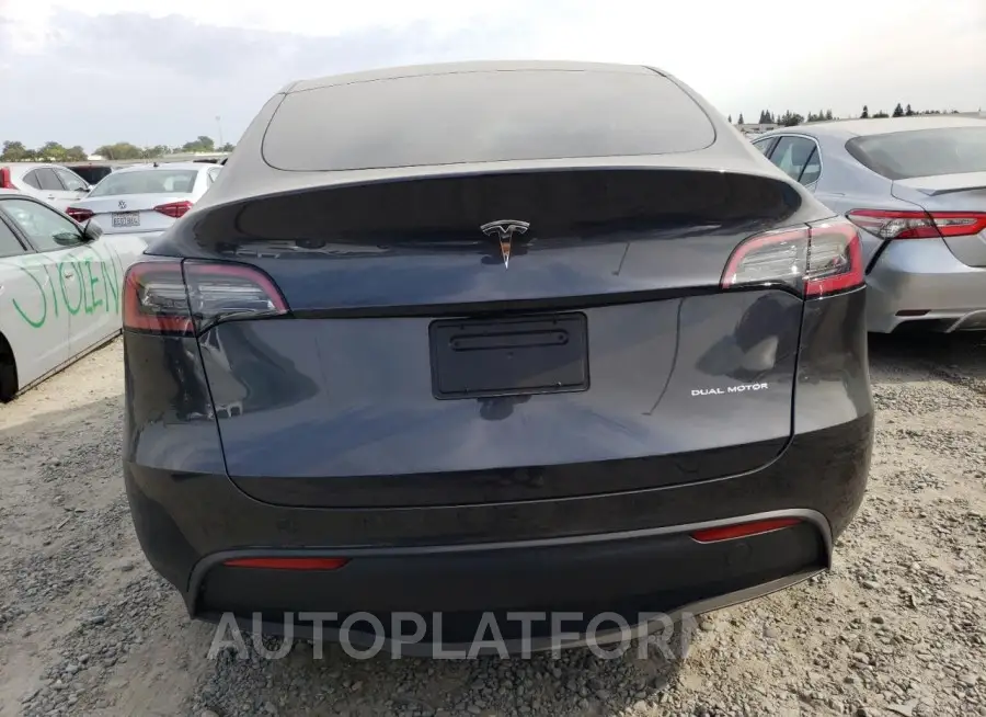 TESLA MODEL Y 2024 vin 7SAYGDEE8RF080062 from auto auction Copart