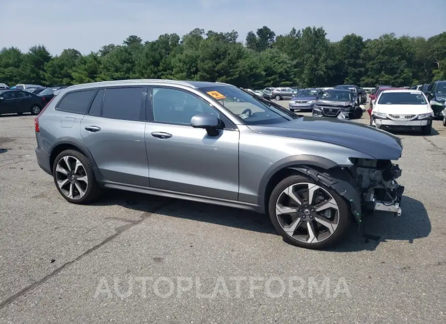 VOLVO V60 CROSS 2019 vin YV4102WK3K1000142 from auto auction Copart