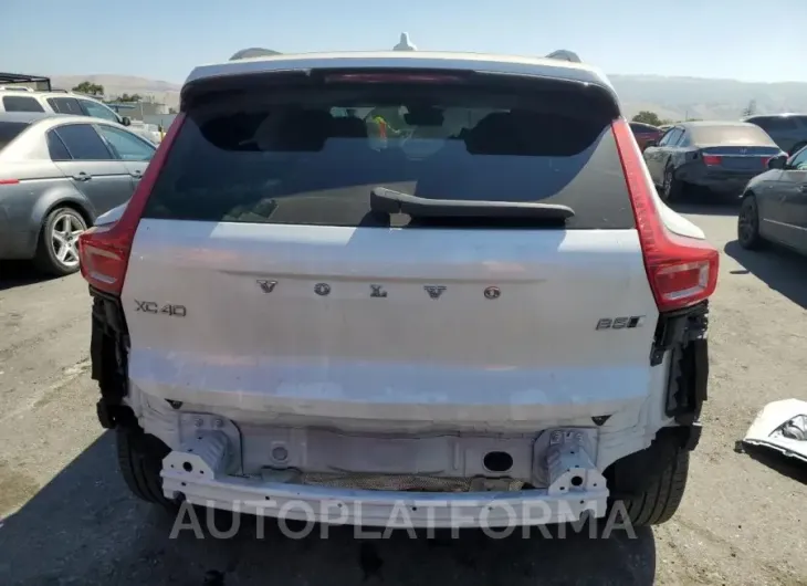 VOLVO XC40 PLUS 2023 vin YV4L12UW8P2018987 from auto auction Copart