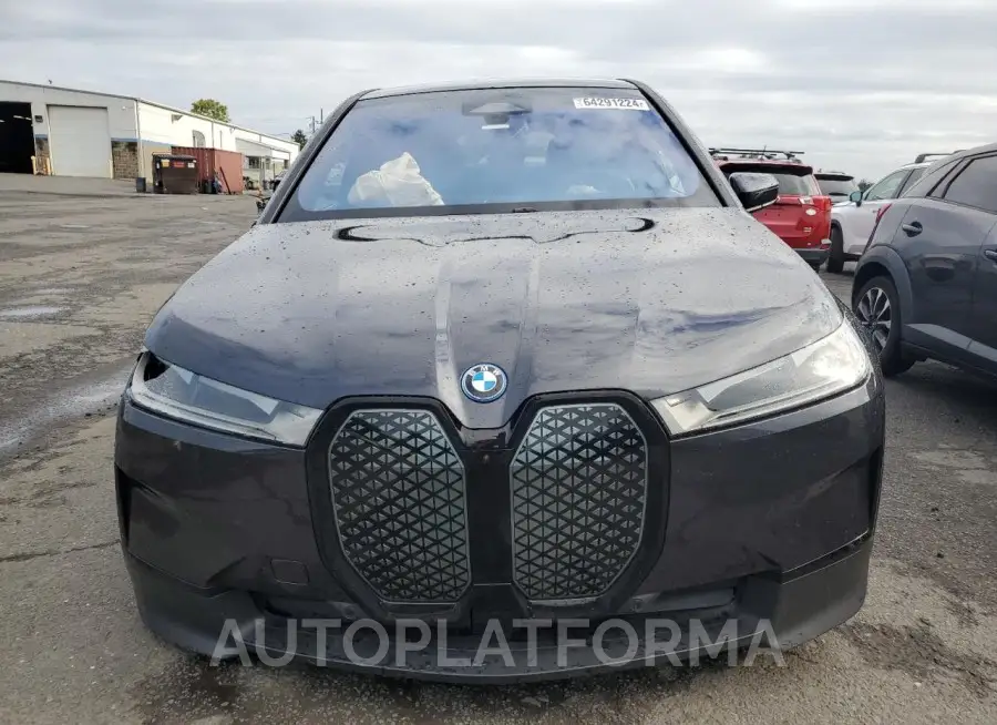 BMW IX XDRIVE5 2024 vin WB523CF01RCN99037 from auto auction Copart