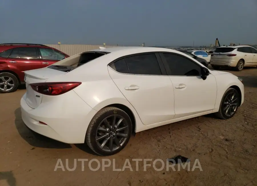 MAZDA 3 TOURING 2018 vin 3MZBN1V3XJM251378 from auto auction Copart