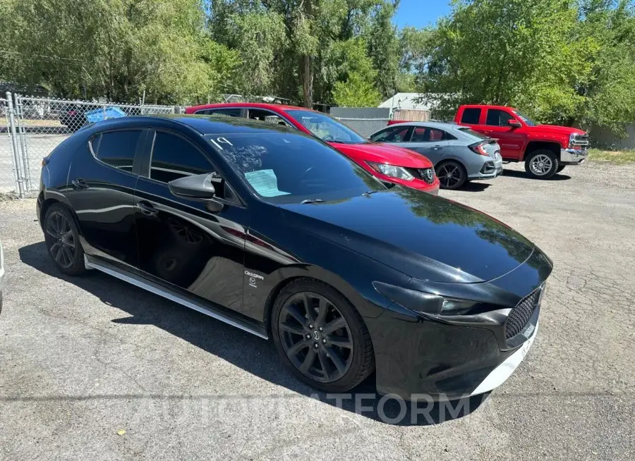 MAZDA 3 2019 vin JM1BPAJM3K1119010 from auto auction Copart