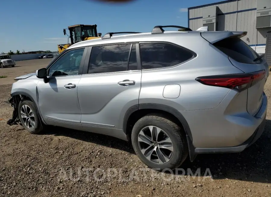 TOYOTA HIGHLANDER 2023 vin 5TDKBRCH2PS586488 from auto auction Copart