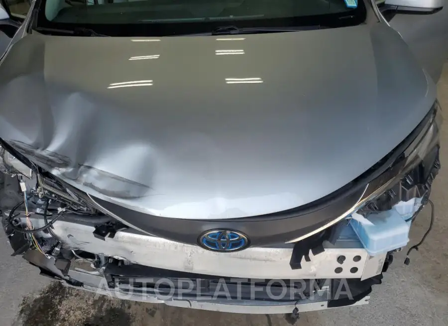 TOYOTA SIENNA LE 2021 vin 5TDKSKFC1MS005680 from auto auction Copart