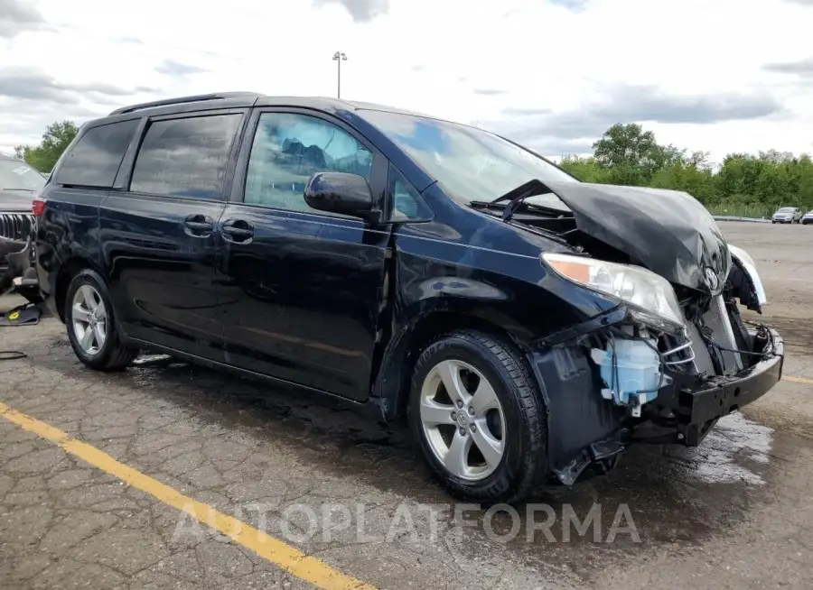 TOYOTA SIENNA LE 2017 vin 5TDKZ3DC3HS832624 from auto auction Copart