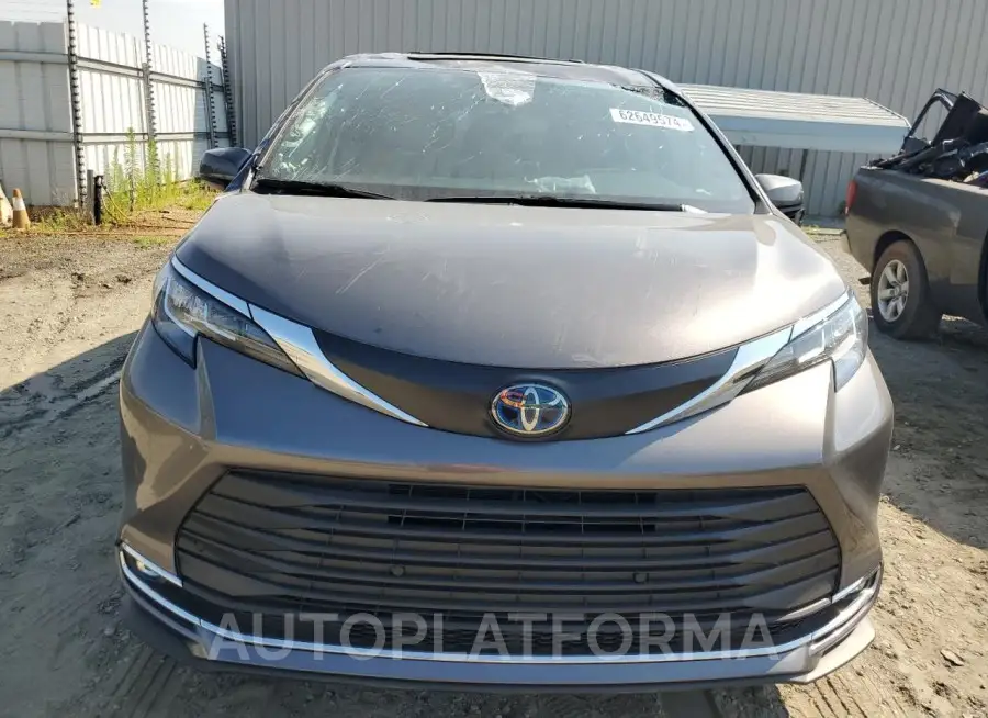 TOYOTA SIENNA XLE 2023 vin 5TDYRKEC0PS162516 from auto auction Copart