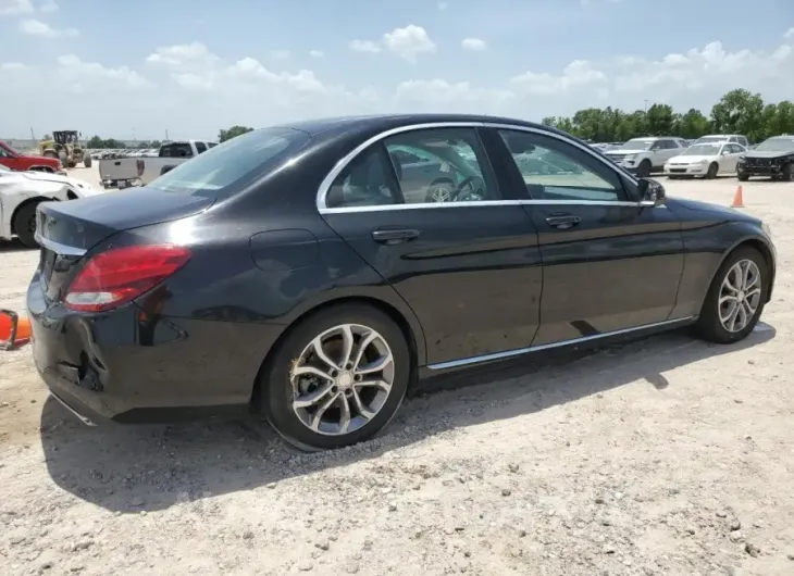 MERCEDES-BENZ C 300 2016 vin 55SWF4JB3GU143874 from auto auction Copart