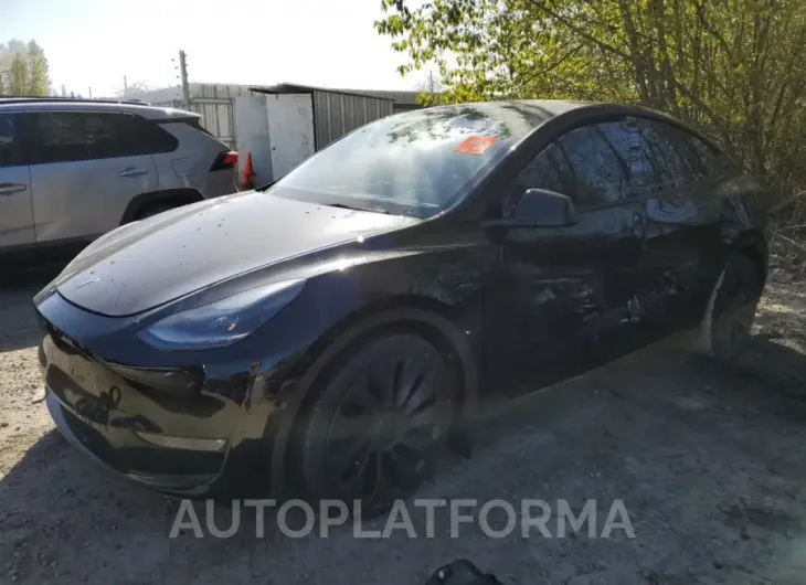 TESLA MODEL Y 2021 vin 5YJYGDEFXMF245687 from auto auction Copart