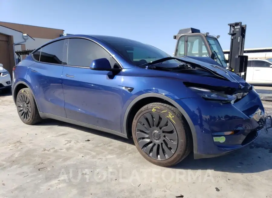 TESLA MODEL Y 2023 vin 7SAYGDEE8PF715293 from auto auction Copart