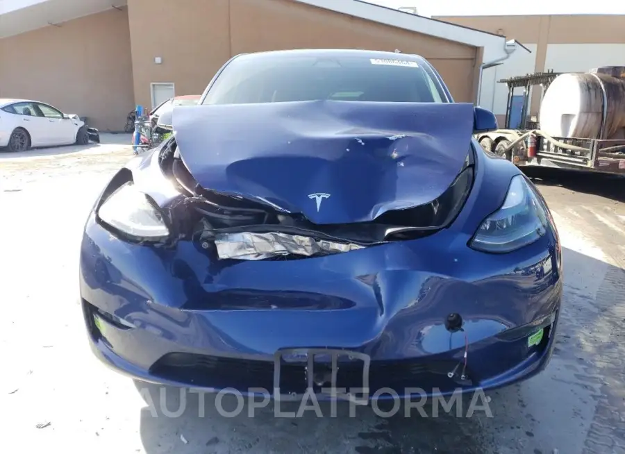 TESLA MODEL Y 2023 vin 7SAYGDEE8PF715293 from auto auction Copart