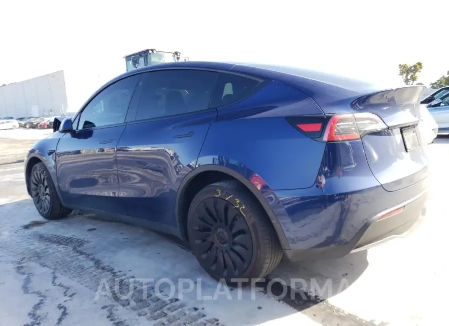 TESLA MODEL Y 2023 vin 7SAYGDEE8PF715293 from auto auction Copart