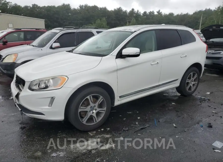 VOLVO XC60 T6 PL 2015 vin YV4902RD6F2623853 from auto auction Copart