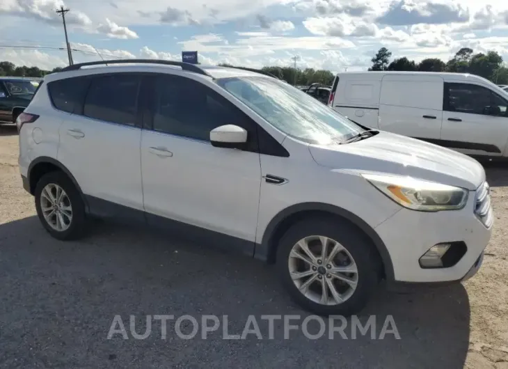 FORD ESCAPE SE 2017 vin 1FMCU0GD3HUC72990 from auto auction Copart