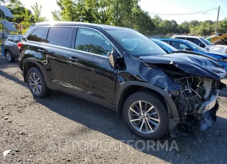 TOYOTA HIGHLANDER 2019 vin 5TDJZRFH1KS948306 from auto auction Copart