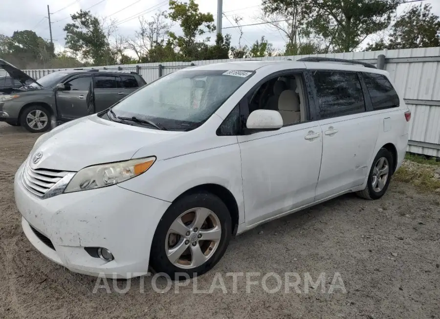 TOYOTA SIENNA LE 2015 vin 5TDKK3DC2FS626860 from auto auction Copart