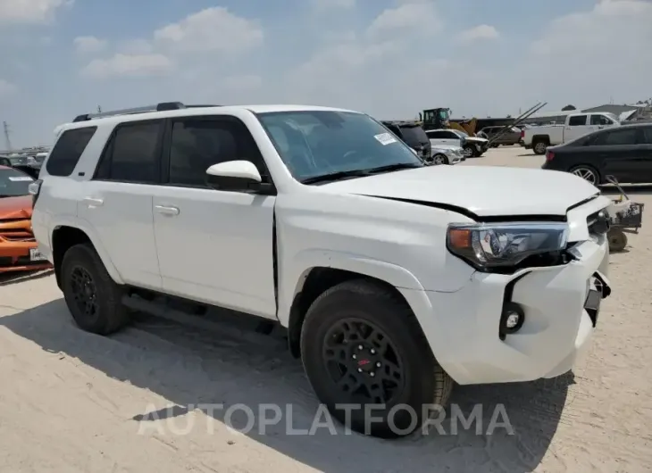 TOYOTA 4RUNNER SR 2024 vin JTEEU5JR8R5307111 from auto auction Copart