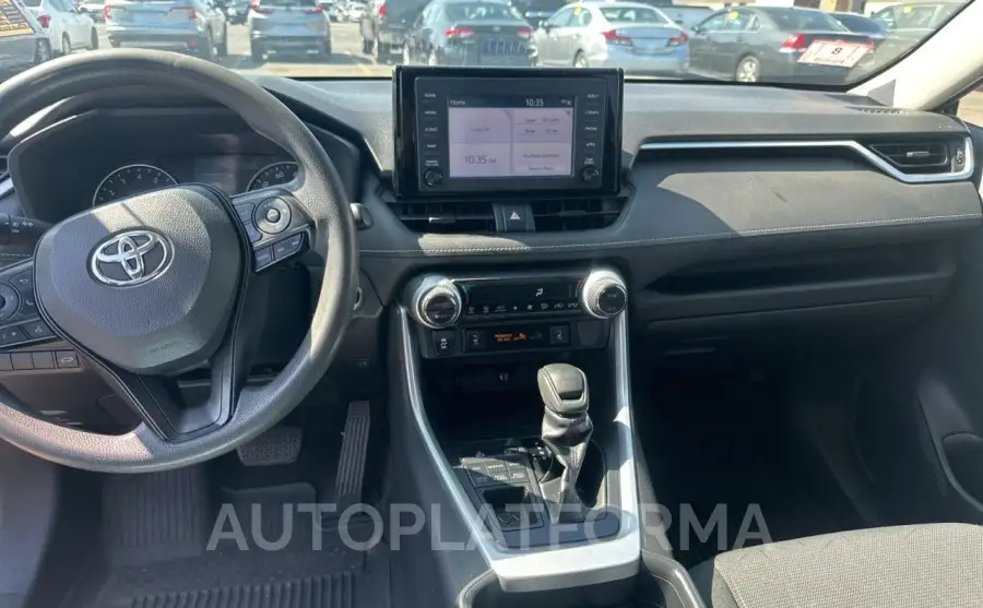 TOYOTA RAV4 XLE 2019 vin JTMP1RFVXKD031027 from auto auction Copart