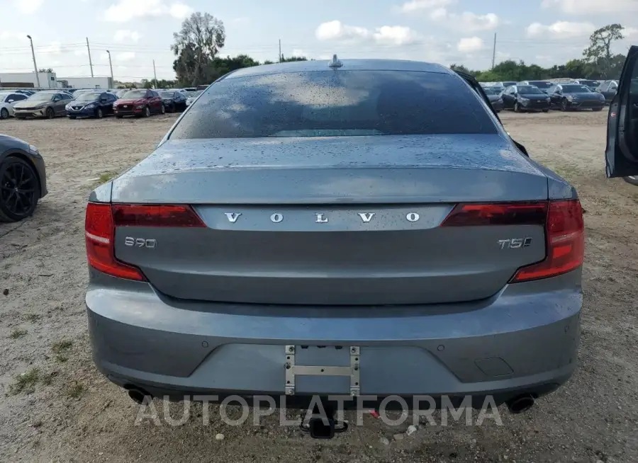 VOLVO S90 T5 MOM 2018 vin LVY982MK2JP040136 from auto auction Copart