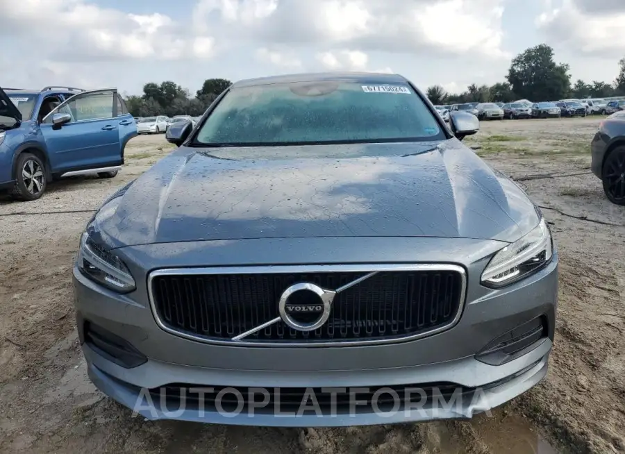 VOLVO S90 T5 MOM 2018 vin LVY982MK2JP040136 from auto auction Copart