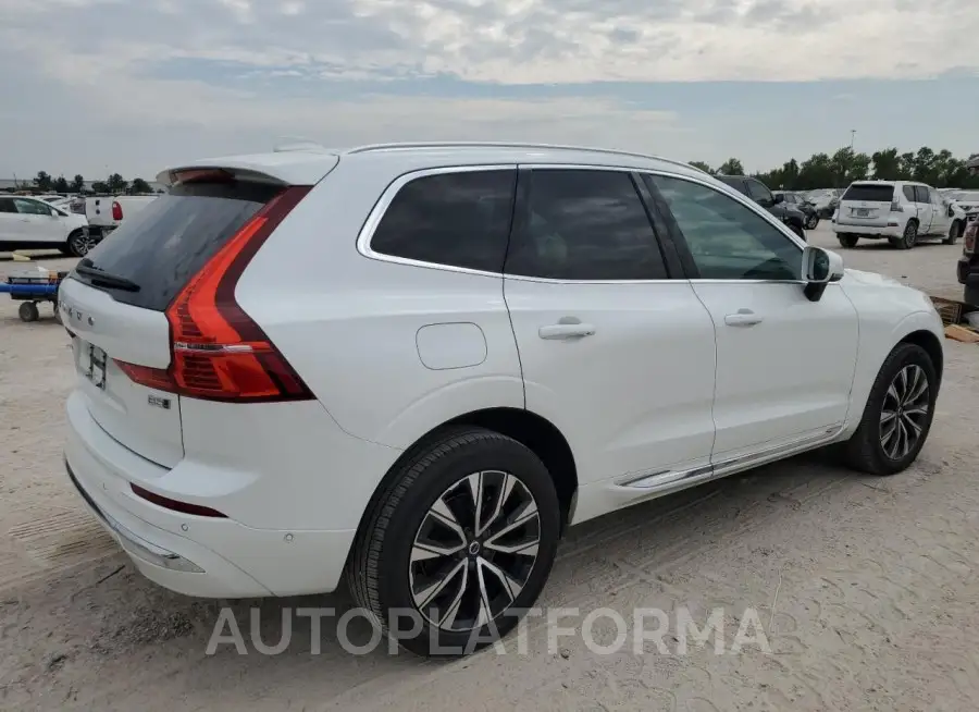 VOLVO XC60 PLUS 2023 vin YV4L12RE5P1273831 from auto auction Copart