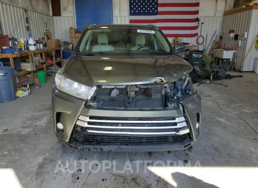 TOYOTA HIGHLANDER 2017 vin 5TDJZRFH8HS443047 from auto auction Copart