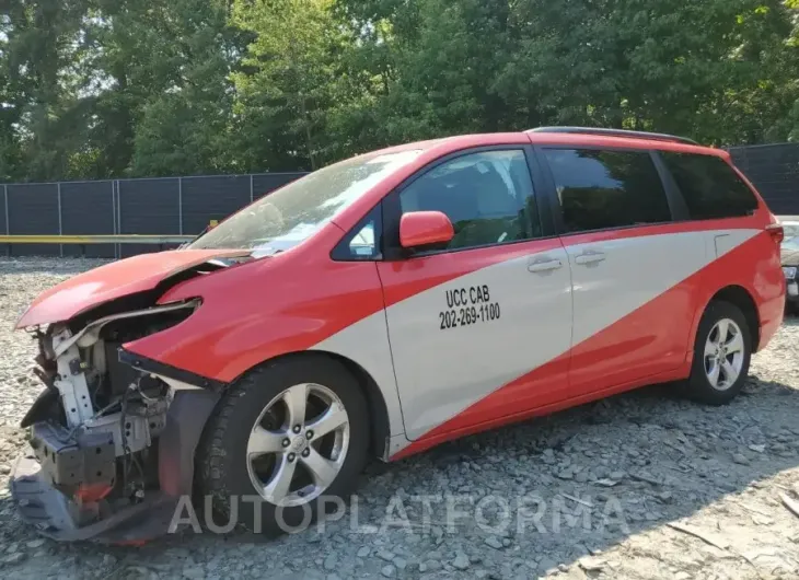 TOYOTA SIENNA LE 2017 vin 5TDKZ3DC3HS845471 from auto auction Copart