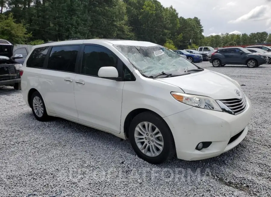 TOYOTA SIENNA XLE 2015 vin 5TDYK3DC9FS641172 from auto auction Copart