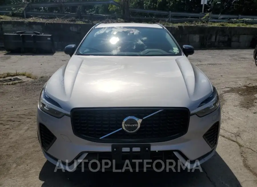 VOLVO XC60 PLUS 2024 vin YV4H60DL6R1744521 from auto auction Copart