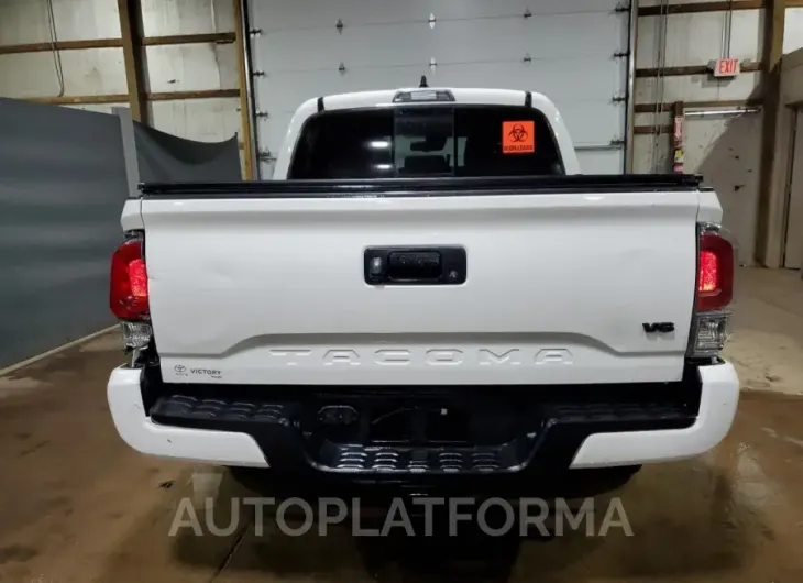 TOYOTA TACOMA DOU 2022 vin 3TMCZ5AN7NM520114 from auto auction Copart