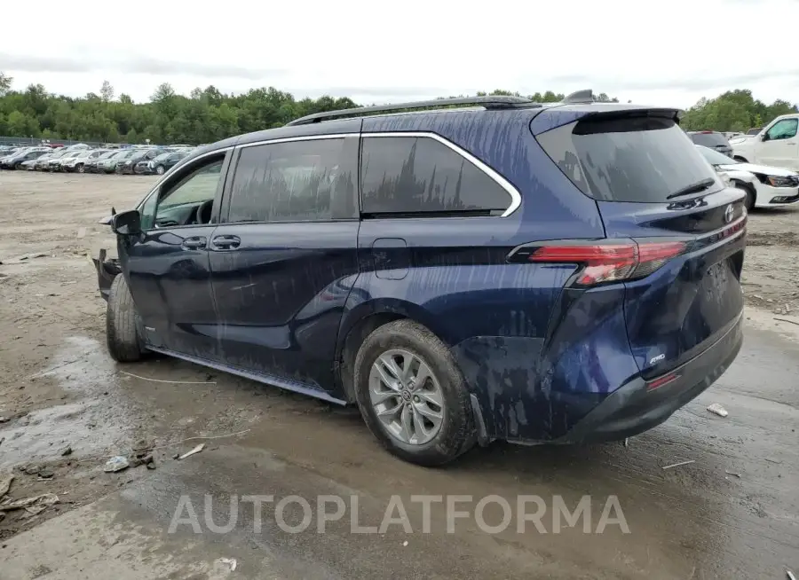 TOYOTA SIENNA LE 2021 vin 5TDKSKFCXMS038144 from auto auction Copart