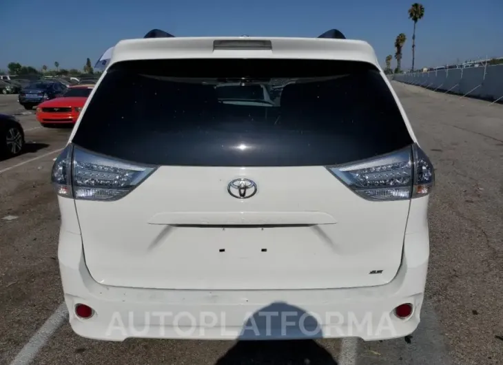 TOYOTA SIENNA SE 2017 vin 5TDXZ3DC7HS874591 from auto auction Copart