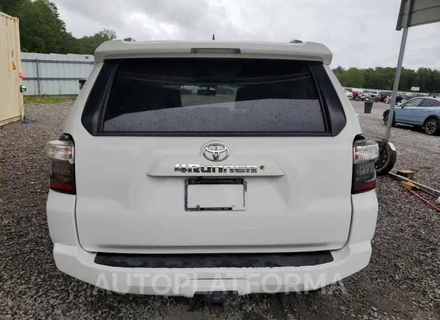 TOYOTA 4RUNNER SR 2017 vin JTEZU5JR8H5164693 from auto auction Copart