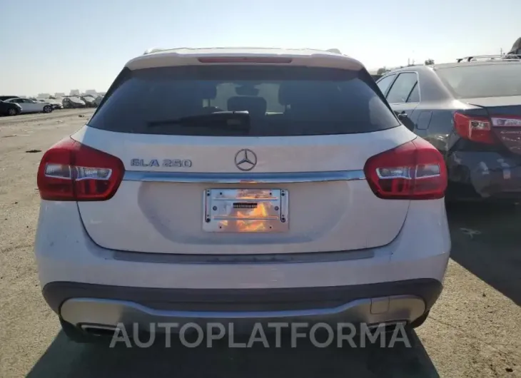 MERCEDES-BENZ GLA 250 2019 vin WDCTG4EB9KJ580107 from auto auction Copart