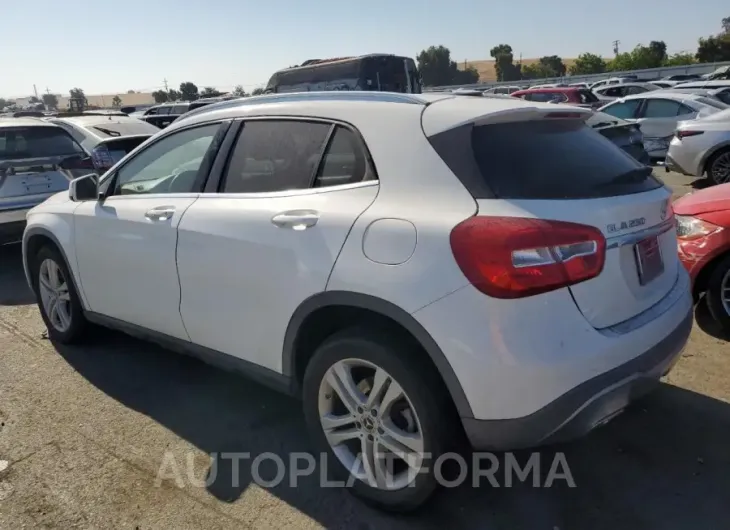 MERCEDES-BENZ GLA 250 2019 vin WDCTG4EB9KJ580107 from auto auction Copart