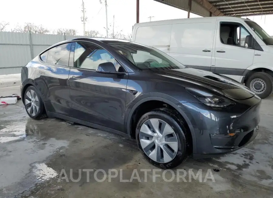 TESLA MODEL Y 2024 vin 7SAYGDED7RF018238 from auto auction Copart