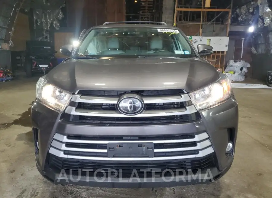 TOYOTA HIGHLANDER 2018 vin 5TDBZRFH0JS826961 from auto auction Copart